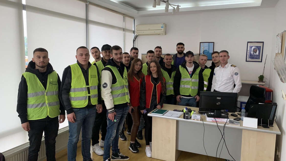 Studentët e Kolegjit “Pjetër Budi” vizituan terminalin doganor ZBD Prishtina II